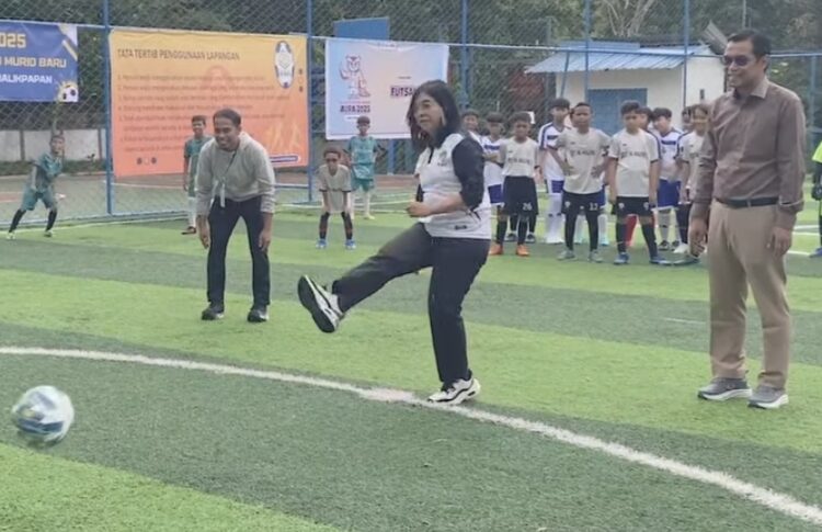 Ratih Kusuma Buka Turnamen Futsal AURA 2025, Bentuk Karakter dan Prestasi Sejak Usia Dini