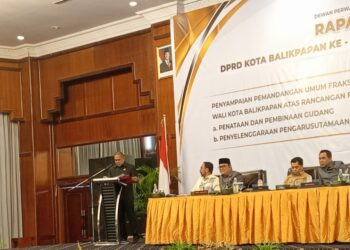 Fraksi PDI Perjuangan Dorong Kajian Komprehensif Raperda Penataan dan Pembinaan Gudang