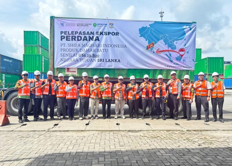 KKT Fasilitasi Ekspor Perdana Damar Batu Balikpapan ke Sri Lanka