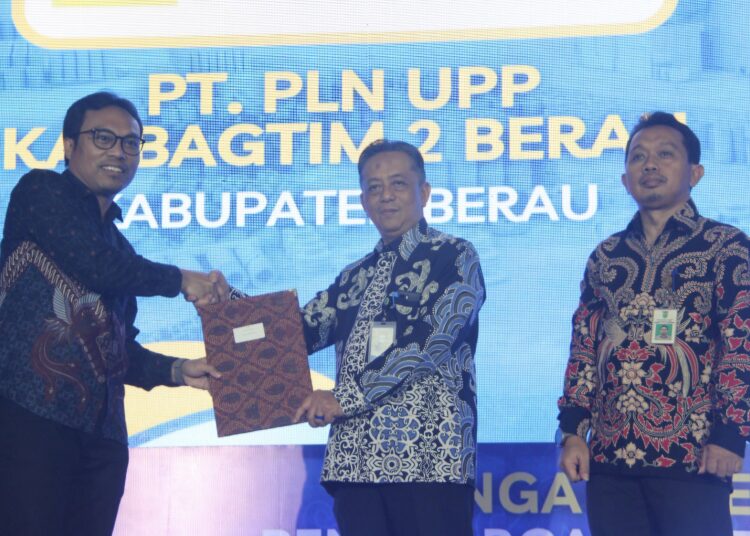 Raih Penghargaan “Zero Accident” dari Pemprov Kaltim, PLN UIP KLT Buktikan Komitmen K3