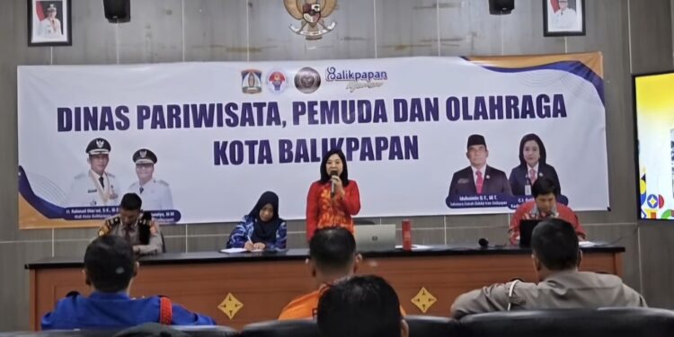Disporapar Balikpapan Pastikan Kesiapan Pengamanan Pantai Manggar Menjelang Nataru 2025