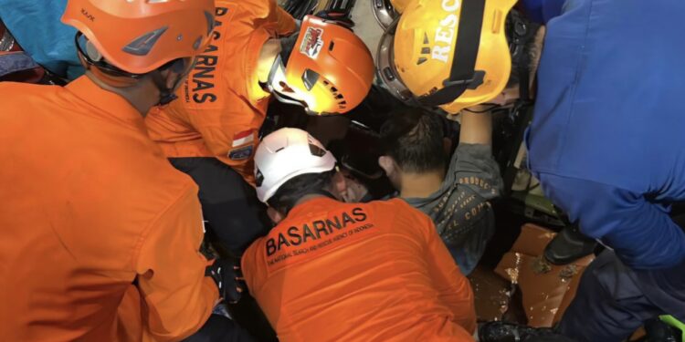 Lagi, Dua Jasad Perempuan Ditemukan di Bawah Muatan Logistik KM Dharma Kartika IX