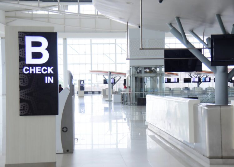 Antrean Mudik Diantisipasi, Bandara Sepinggan Buka Kembali Check-In Timur