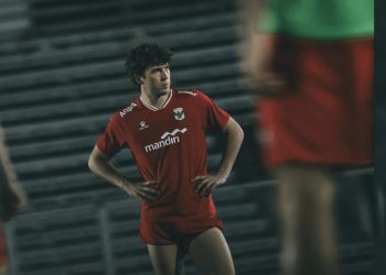 Dominan Belum Cukup, Herdman Tuntut Timnas Indonesia Lebih Tajam di Depan Gawang
