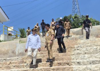 DPRD Balikpapan Temukan Siring Retak di SDN 022 Balikpapan Timur, Kontraktor Didesak Bergerak Cepat
