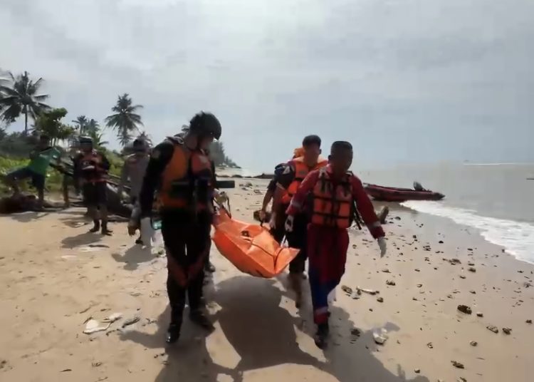Dua Hari Pencarian, Korban Kapal Nelayan Terbalik di Muara Manggar Ditemukan Meninggal