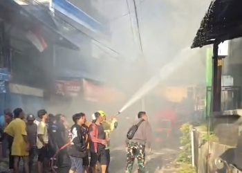 Si Jago Merah Mengamuk di Gang Buntu, Bocah 4 Tahun Alami Luka Serius